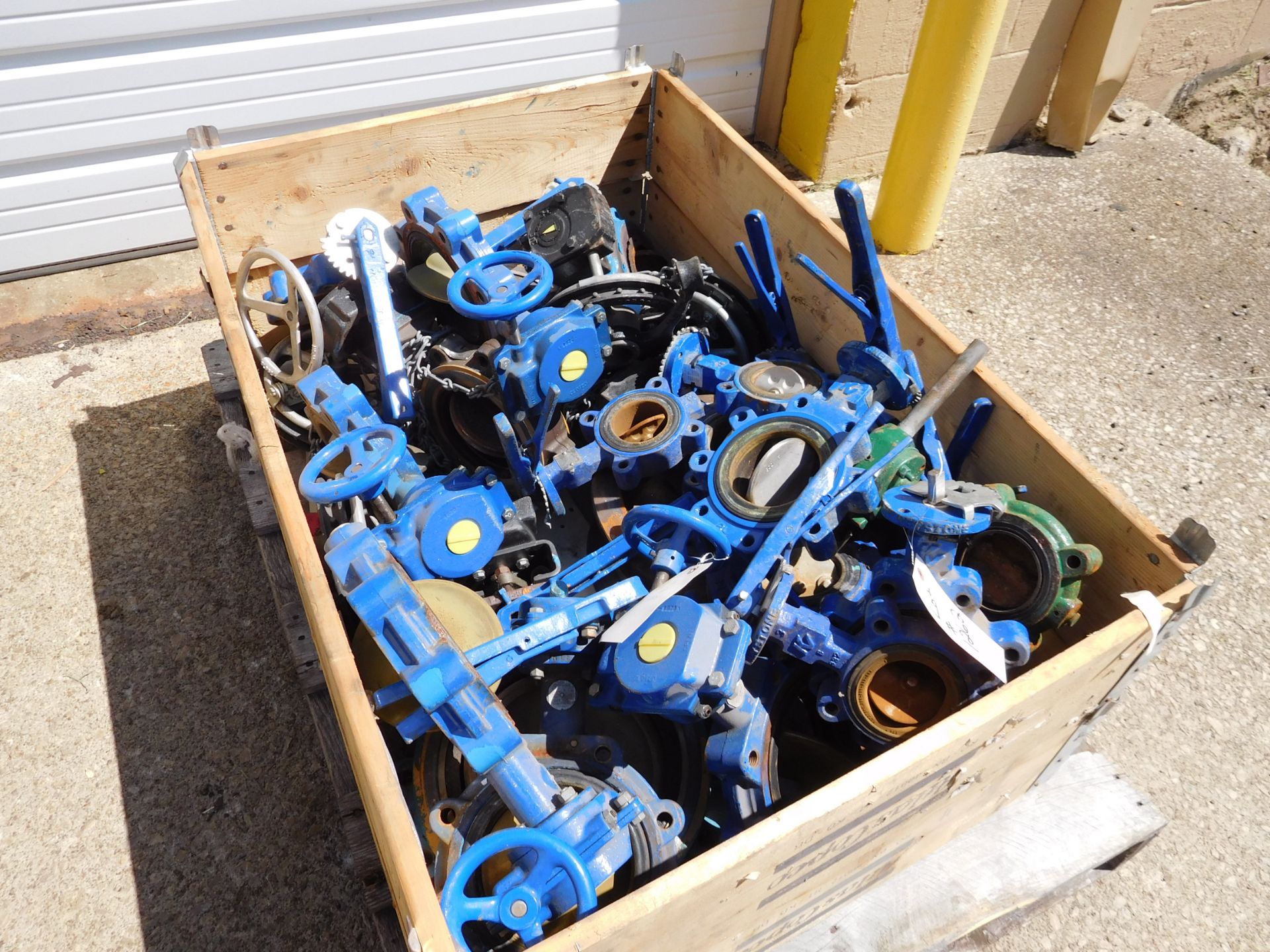 Bin of Gate Valves Sizes from 3"-8" (approx. 20 quantity) - Image 2 of 3