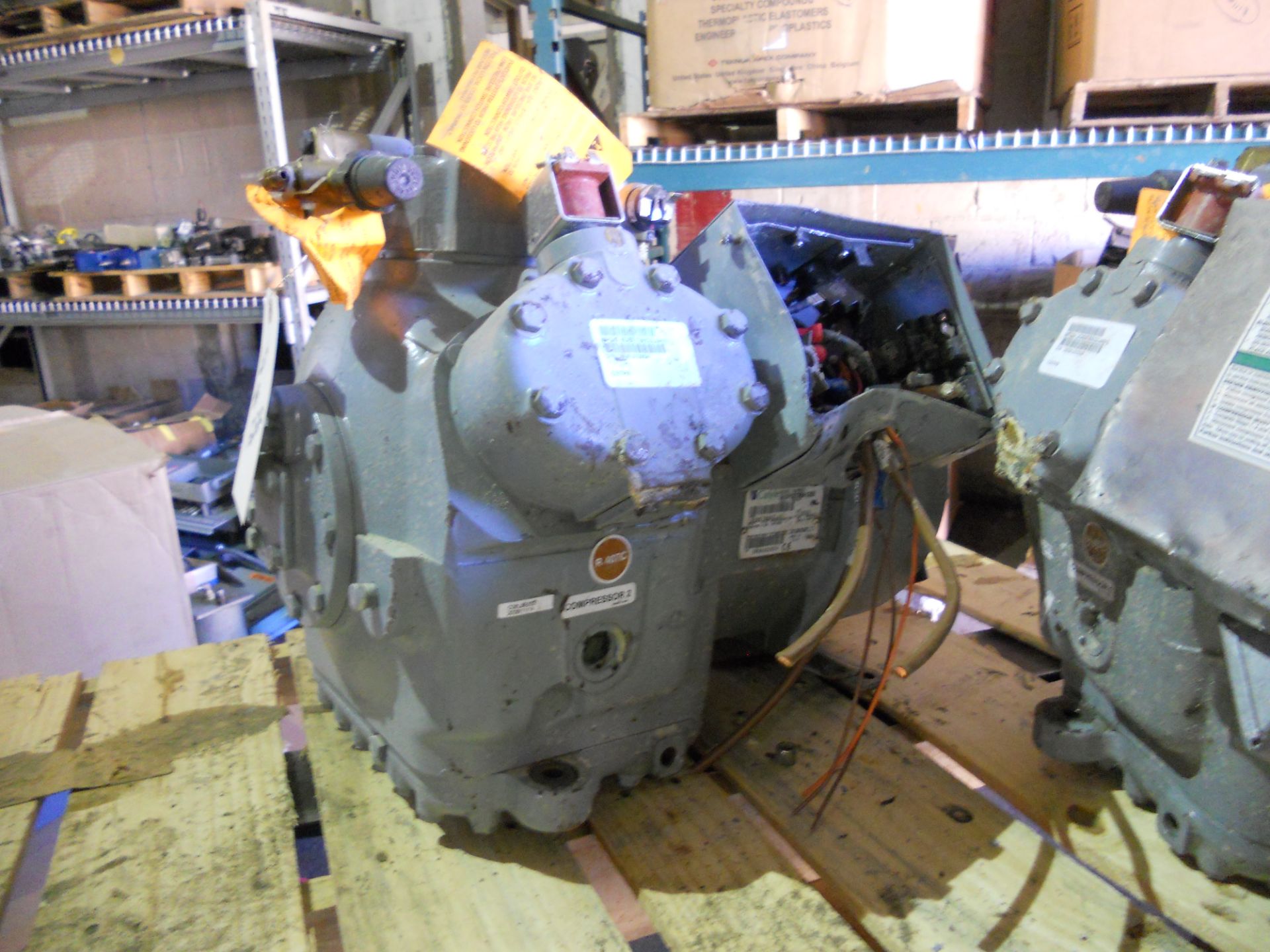 Carlyle Compressor M# 06DF5372BA1260 - Image 2 of 3