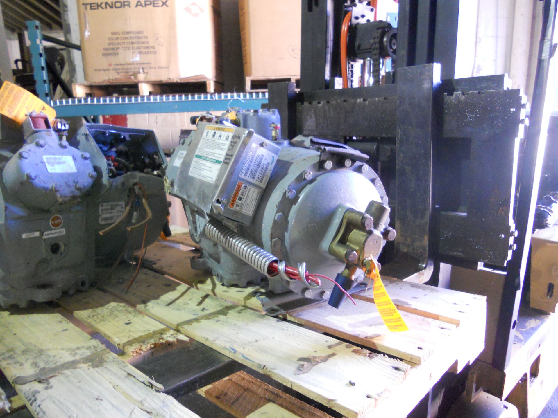 Carlyle Compressor M# 06DF5372BA1260