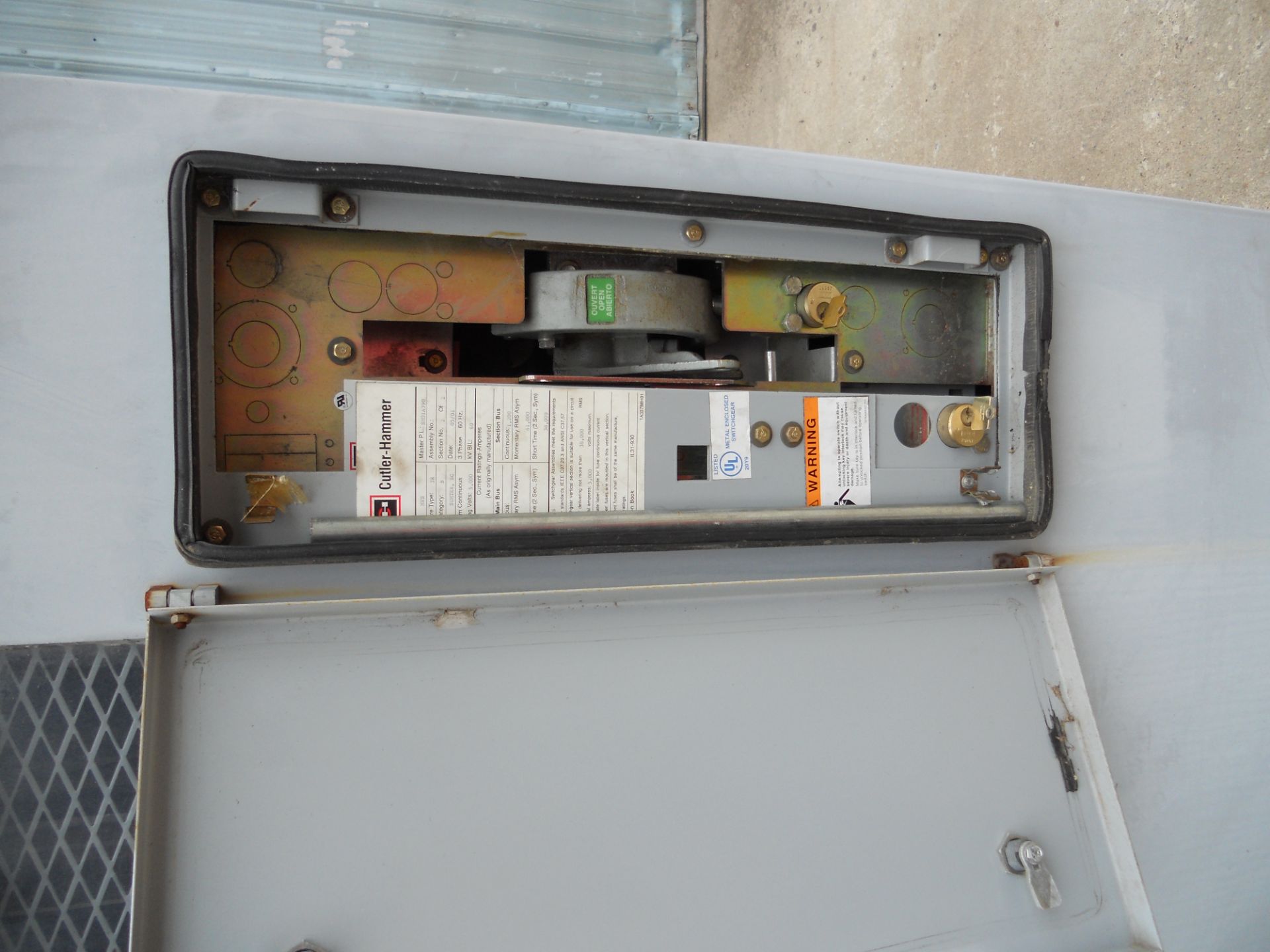 C-H MVS load interrupter Switch 5,000 volts - Image 2 of 4