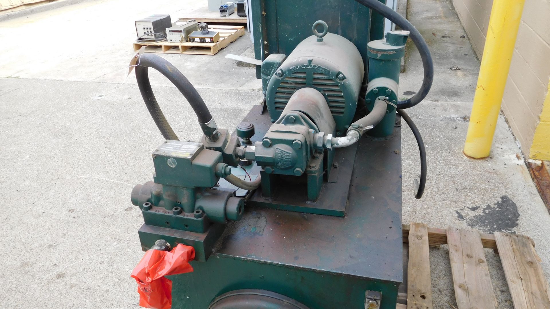 Union Pak 15 HP for compactor with vickers vane pump - Image 4 of 5