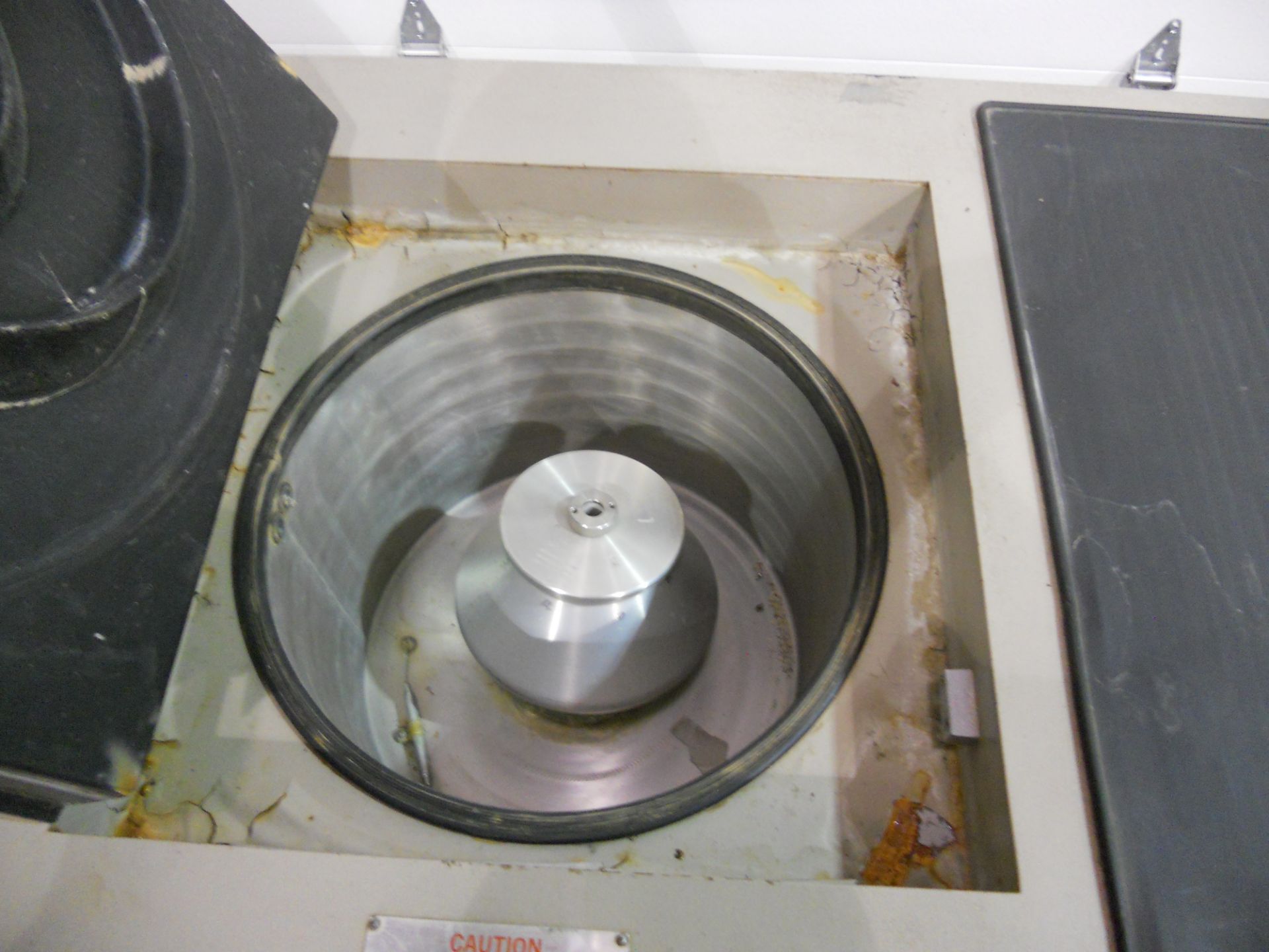 Damon / IEC Centrifuge with rotors 872 & 870 - Image 2 of 2