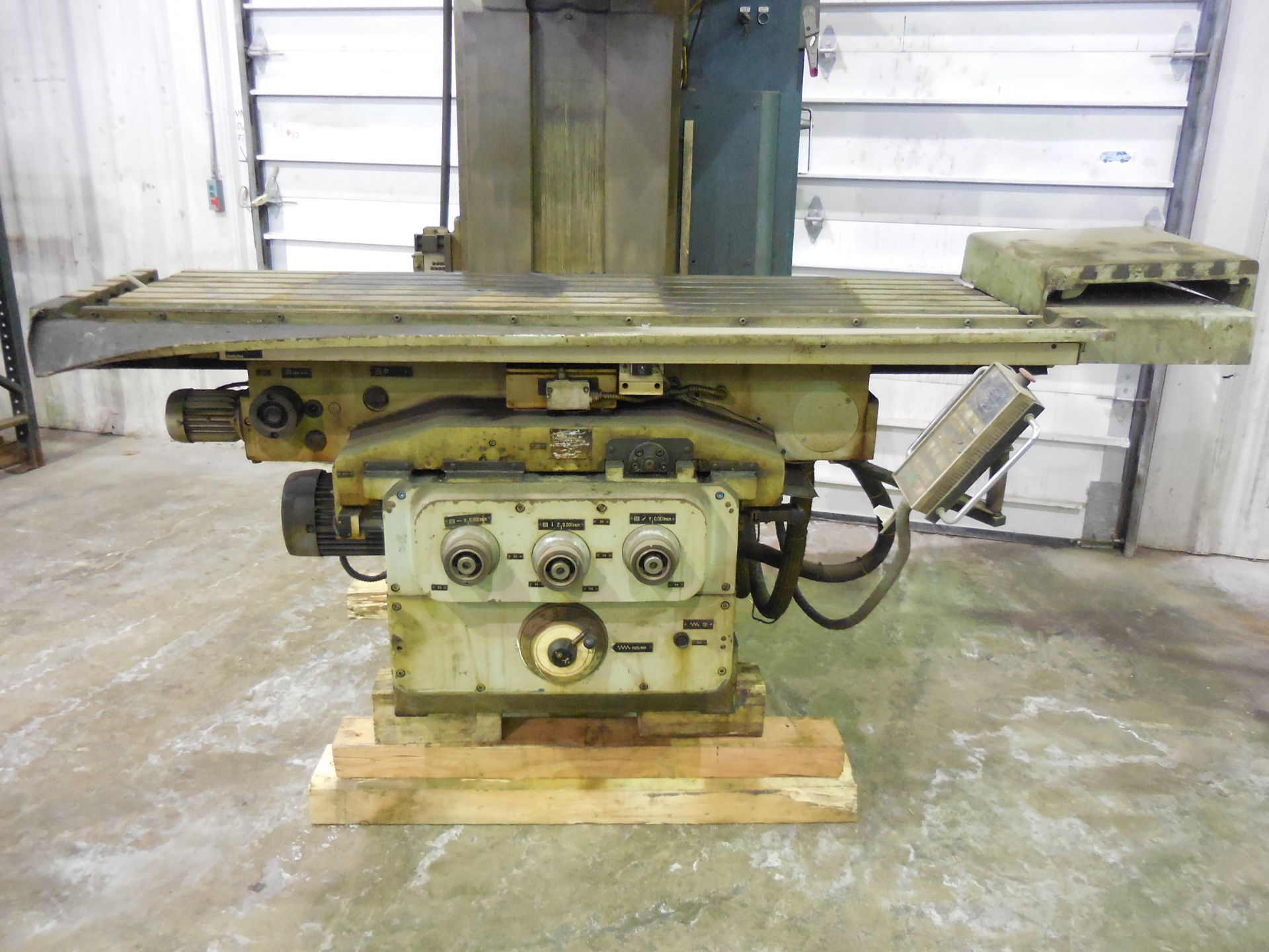 Heckert Milling Machine with digital readout; table 71" x 18" wide - Image 2 of 3