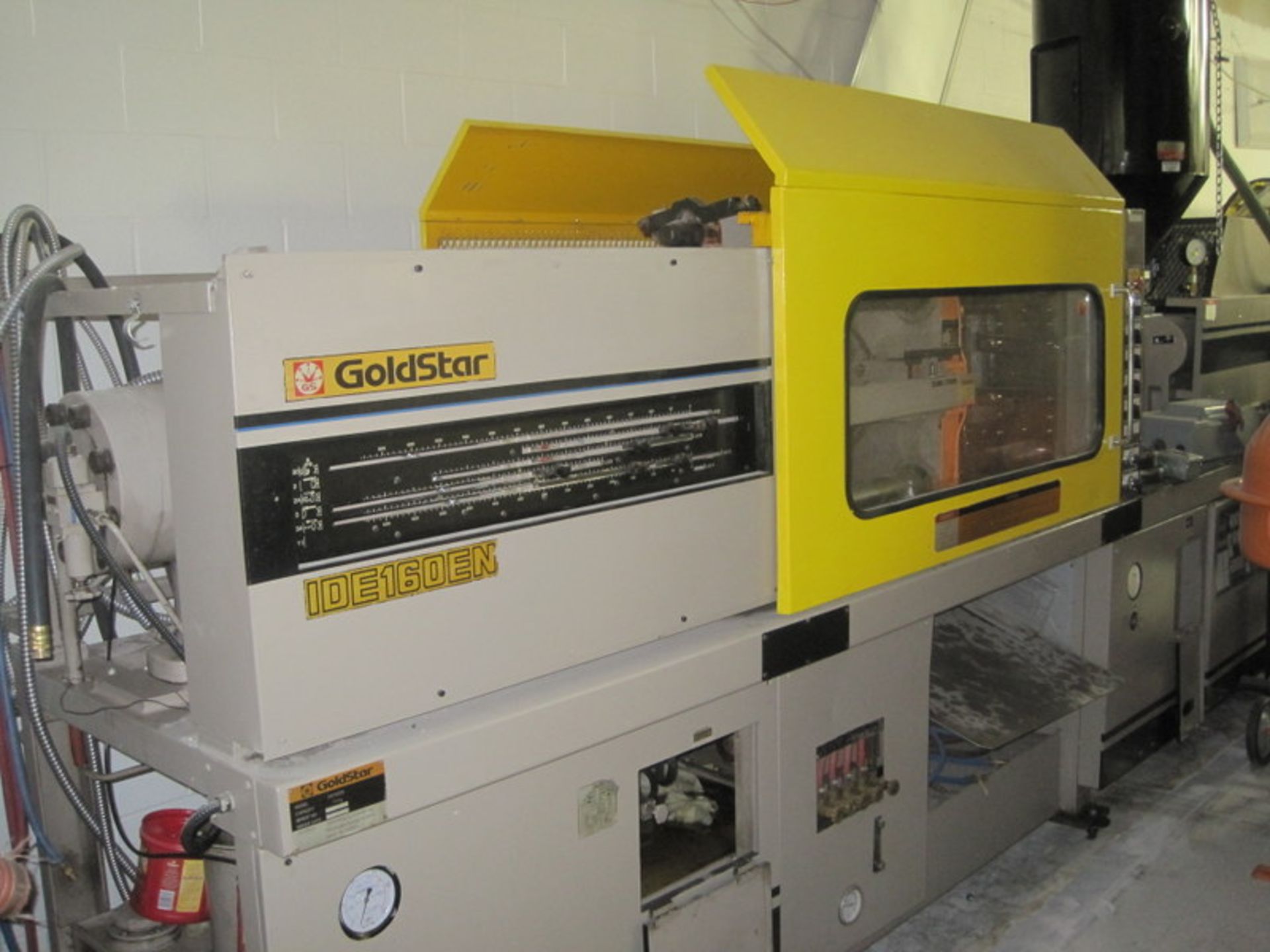 Goldstar IDE 160EN Molding Press w/ Conair, - Image 4 of 5