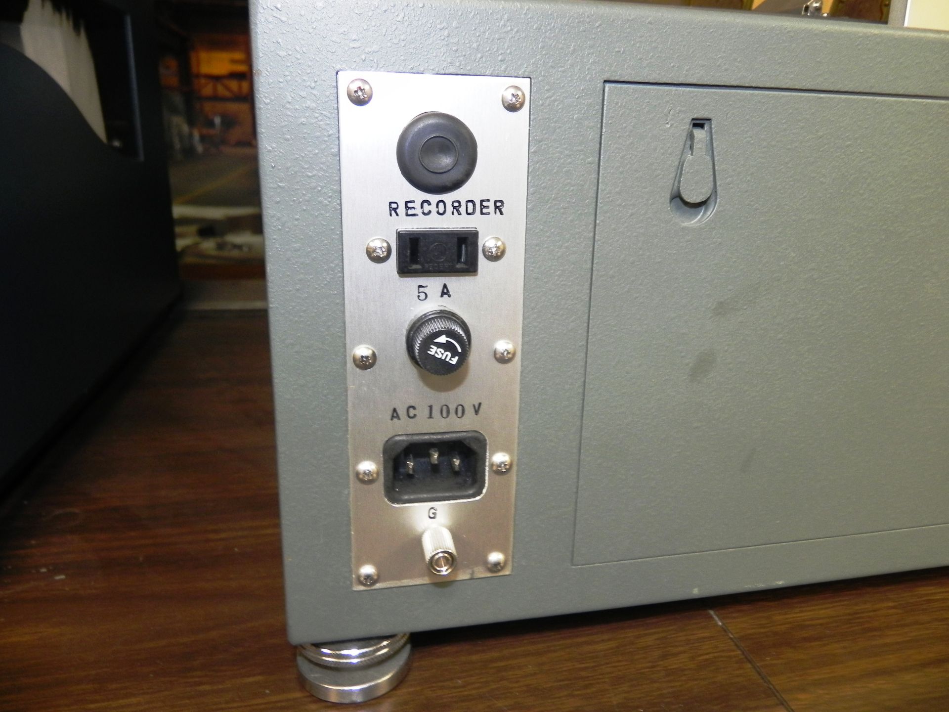 Heidon 14D Surface Property Tester w/ Dynamic Strain Amplifier 3K-34A - Image 3 of 8