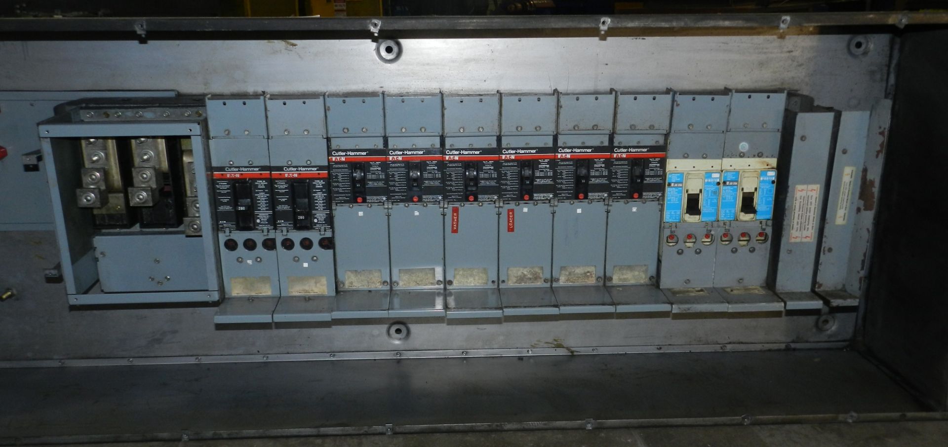 Lot of 10 - Cutler Hammer Distribution Panel: (2)250A, (2)200A, (3)60A, (3)30A - Image 2 of 12