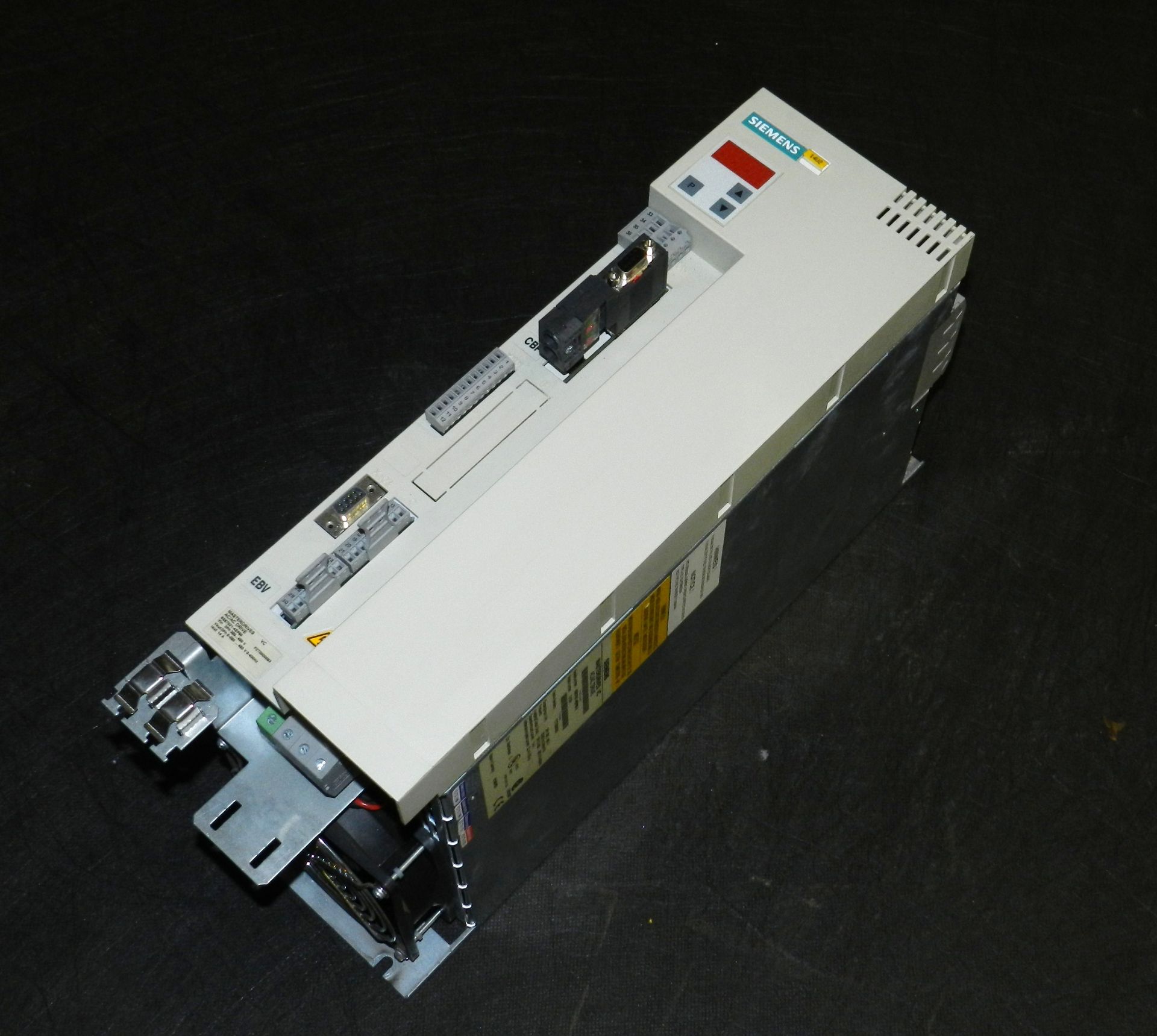 Siemens 6SE7021-4EP60-Z Z=G91 Masterdrives VC AC/AC Drive