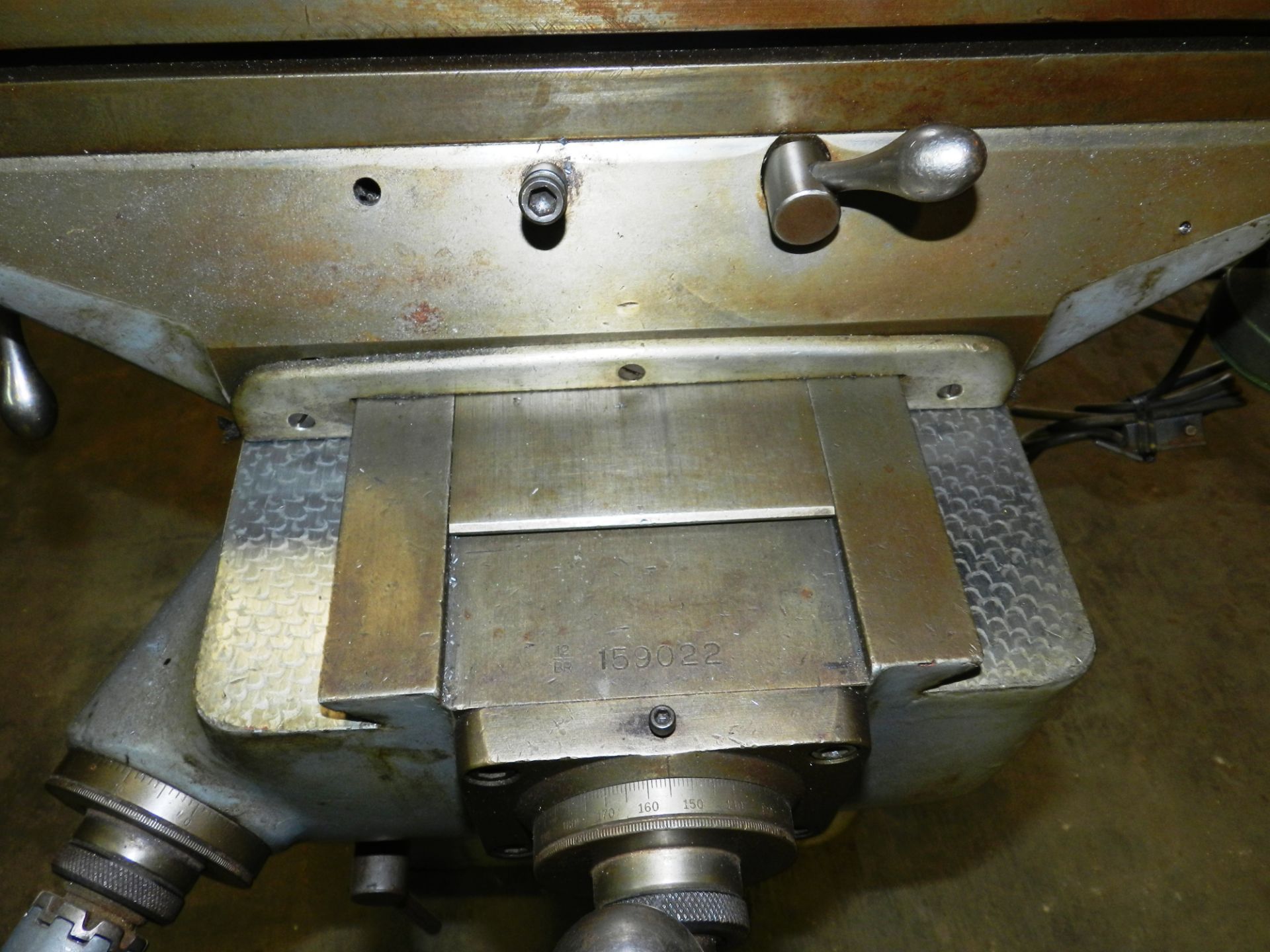 Bridgeport Vertical Milling Machine 9" x 36" - Image 6 of 7