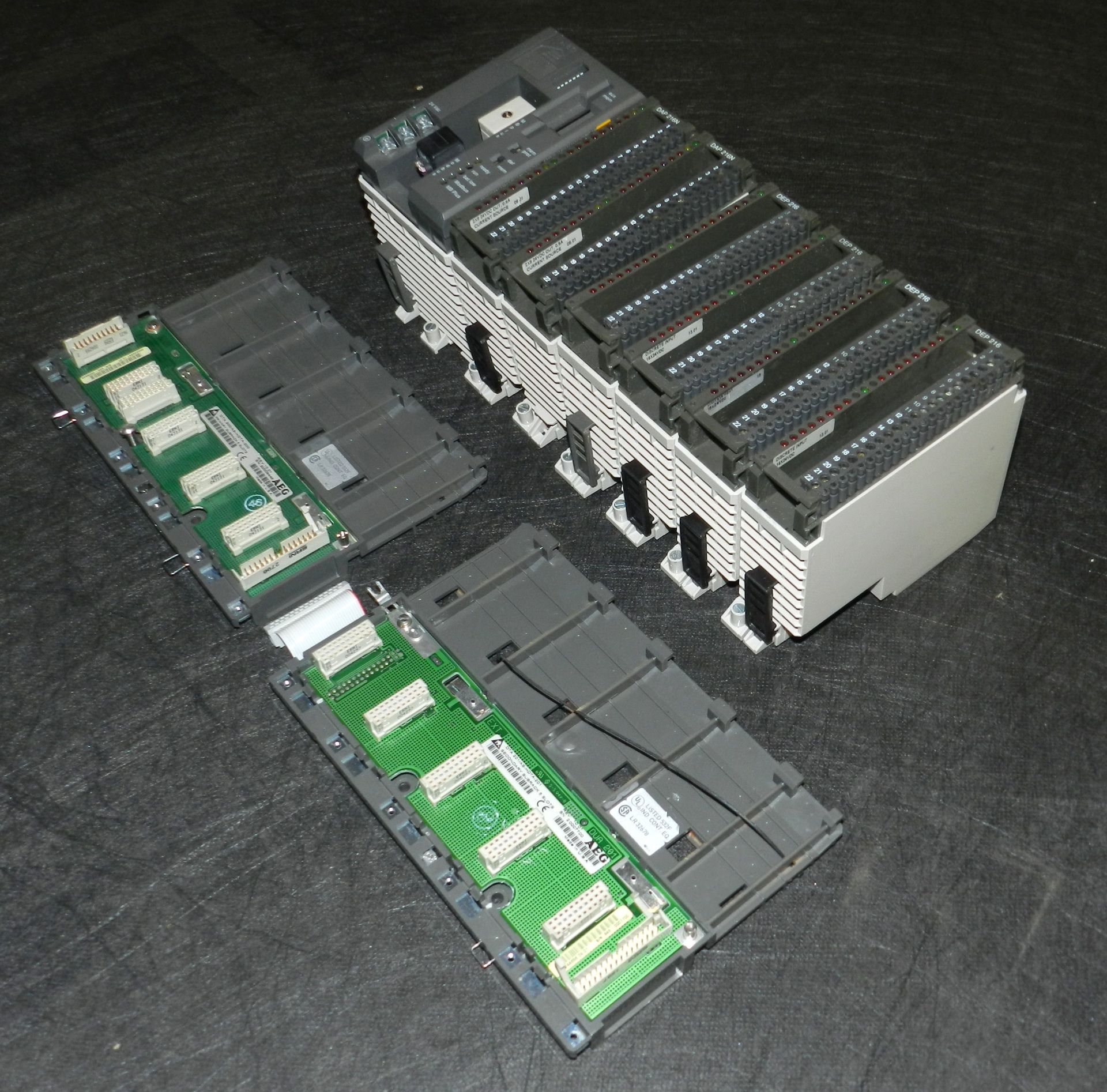 AEG Modicon PC-A984-145 CPU I/O PLC Assembly Rack