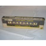 OO Gauge: A boxed Wrenn W6001AG Pullman coach 'Agatha' VG in G box (1)