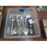 Quantity of spoons etc