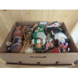 Quantity of costume dolls etc.