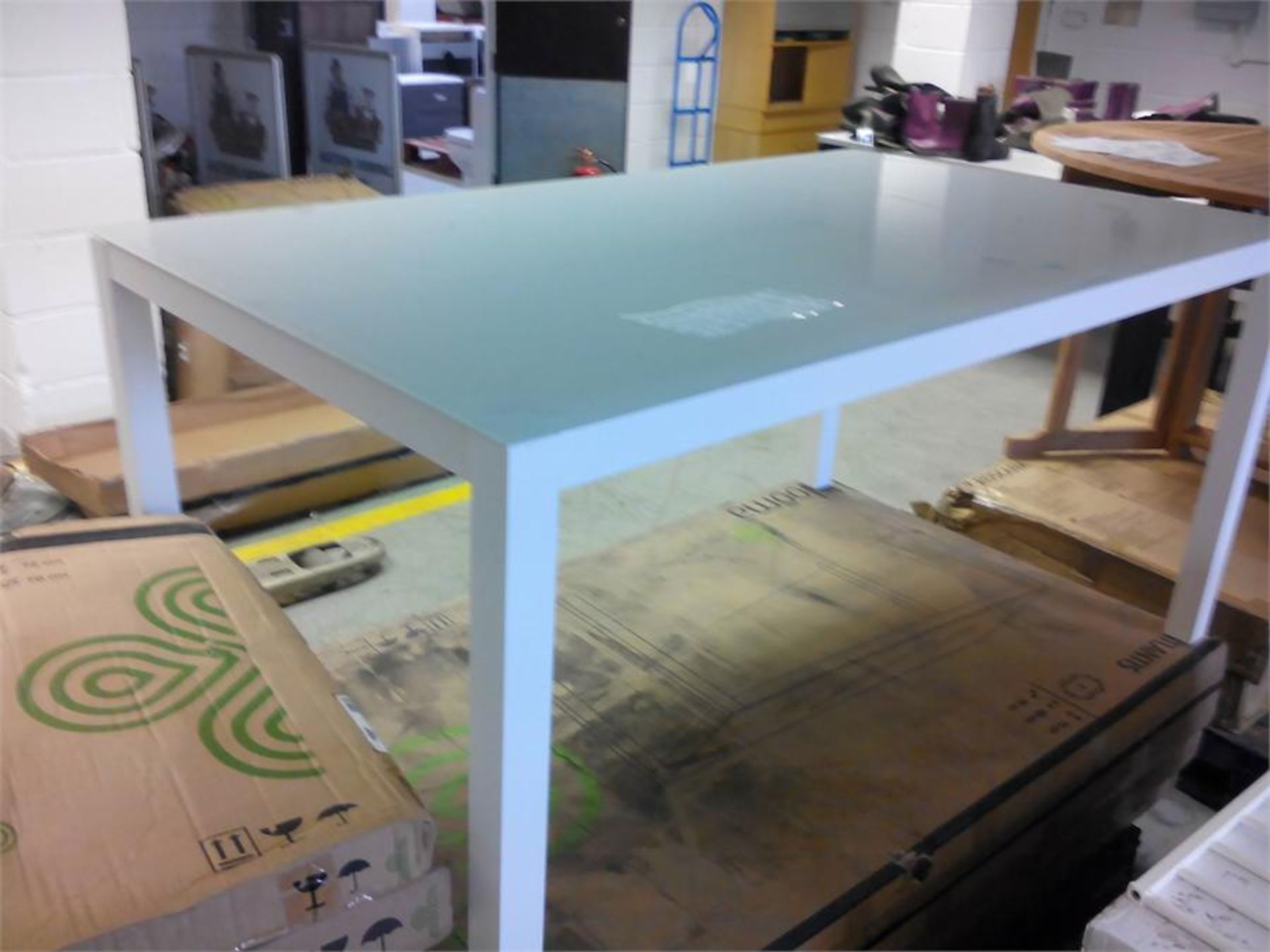 Blooma Atlantic table, powder coated aluminium with 5 mm tempered glass top - RRP £85 - Image 3 of 4