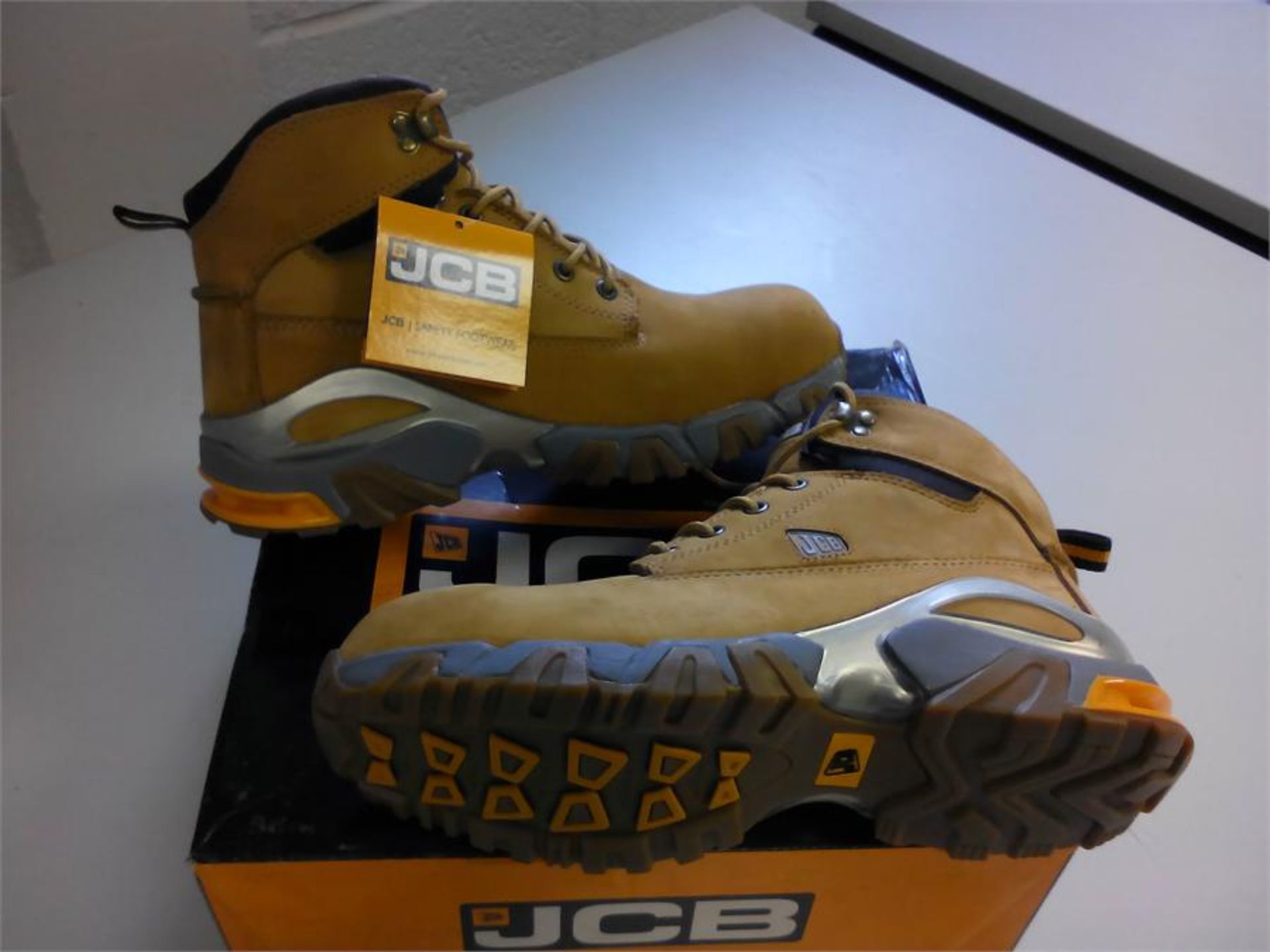 JCB Honey Safety Boots NEW Boxed - RRP £40 - UK Size 10 / USA 11 / EURO 44 - Colour/Material: