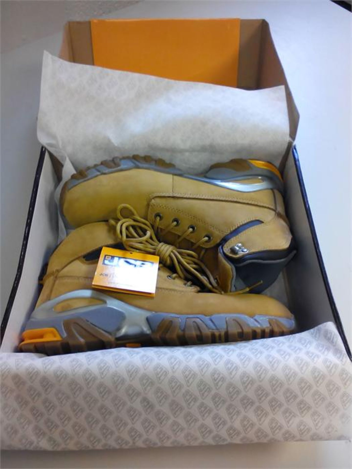 JCB Honey Safety Boots NEW Boxed - RRP £40 - UK Size 10 / USA 11 / EURO 44 - Colour/Material: - Image 2 of 2