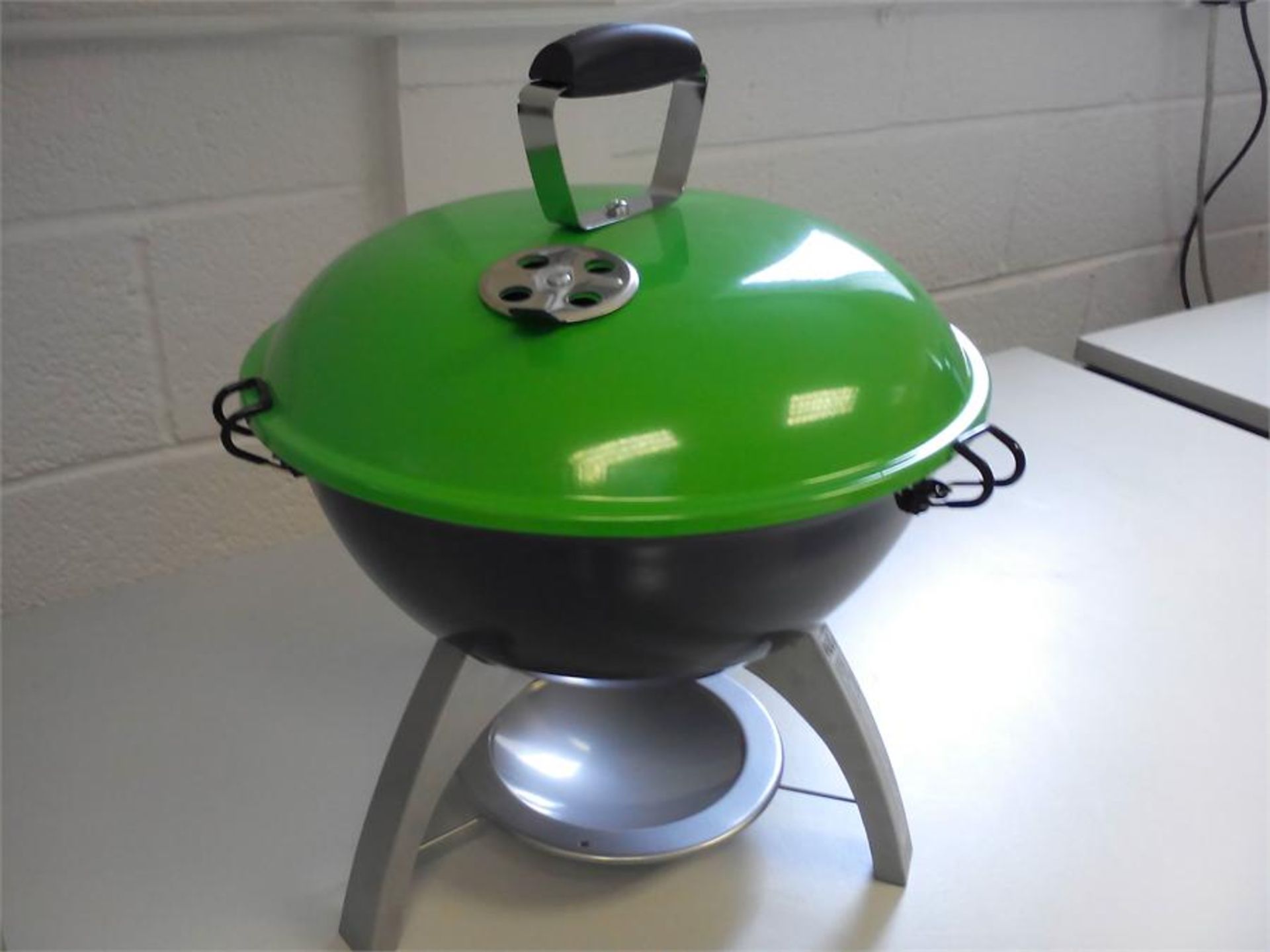 Charcoal Portable Barbecue - Green - RRP £20