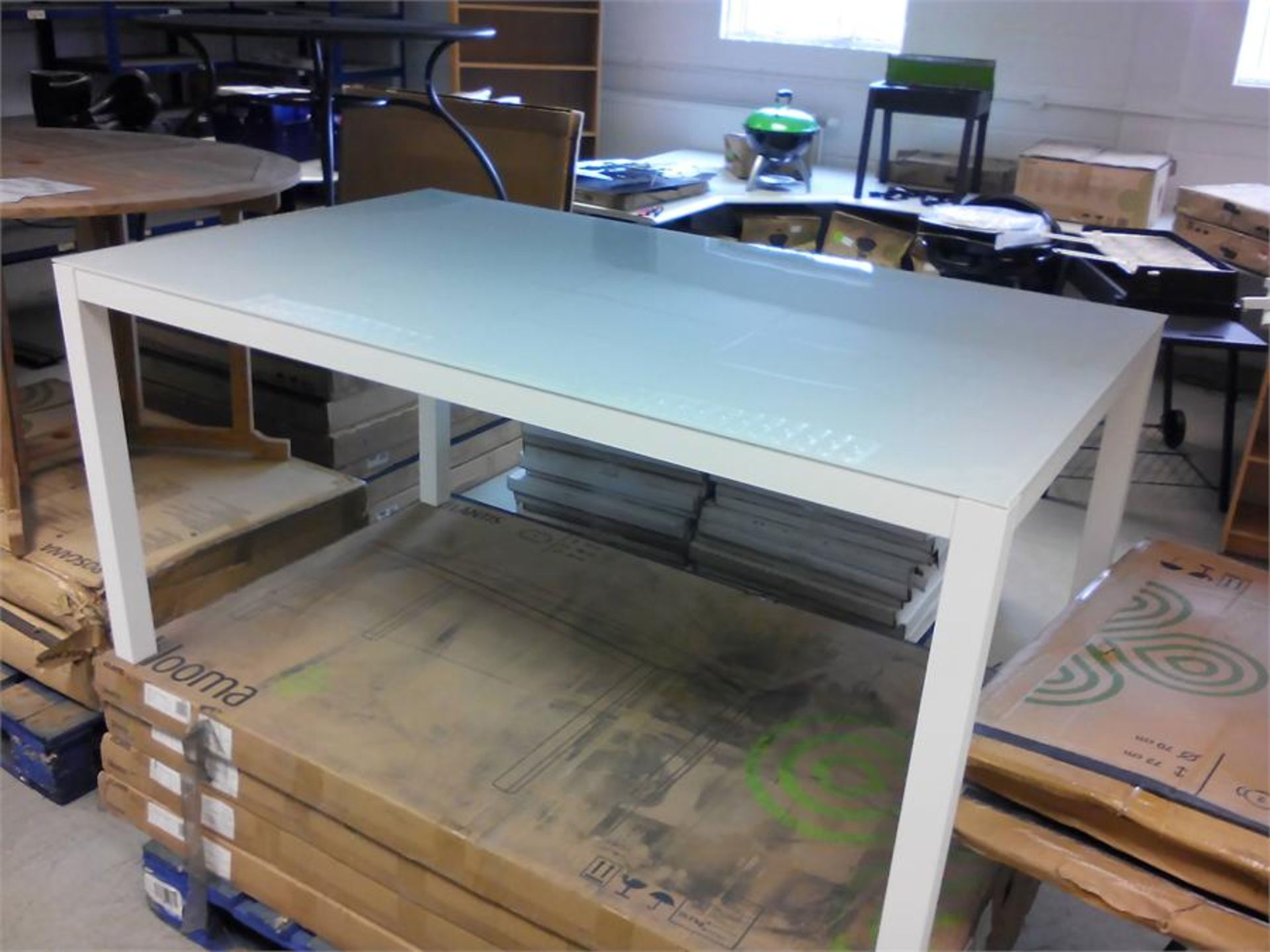 Blooma Atlantic table, powder coated aluminium with 5 mm tempered glass top - RRP £85 - Image 2 of 4