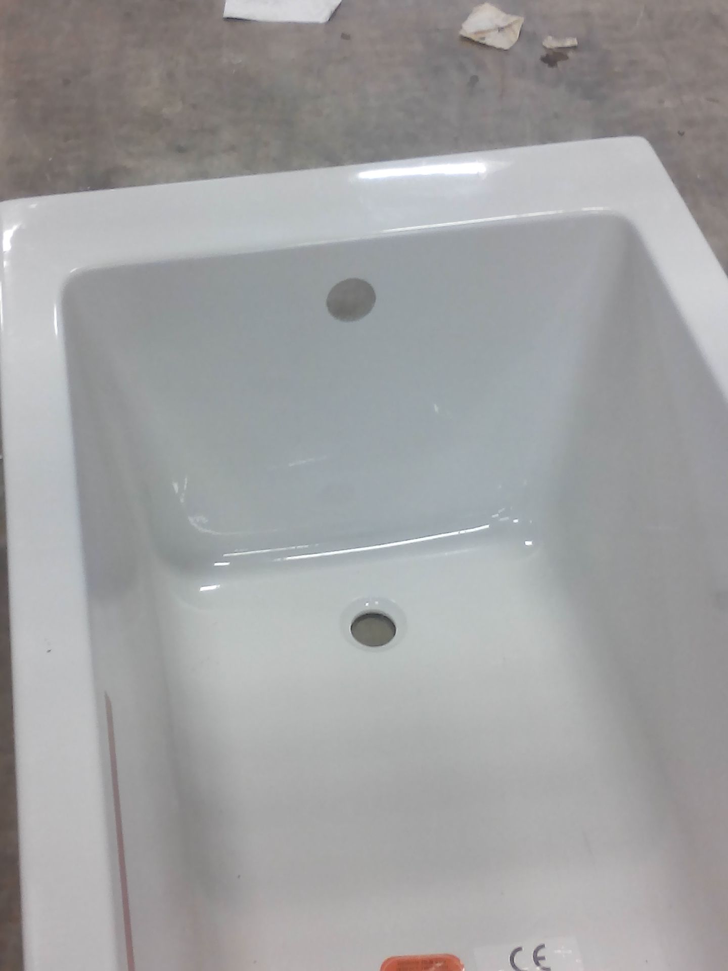 1600x700 singled acrylic bath - Image 4 of 4