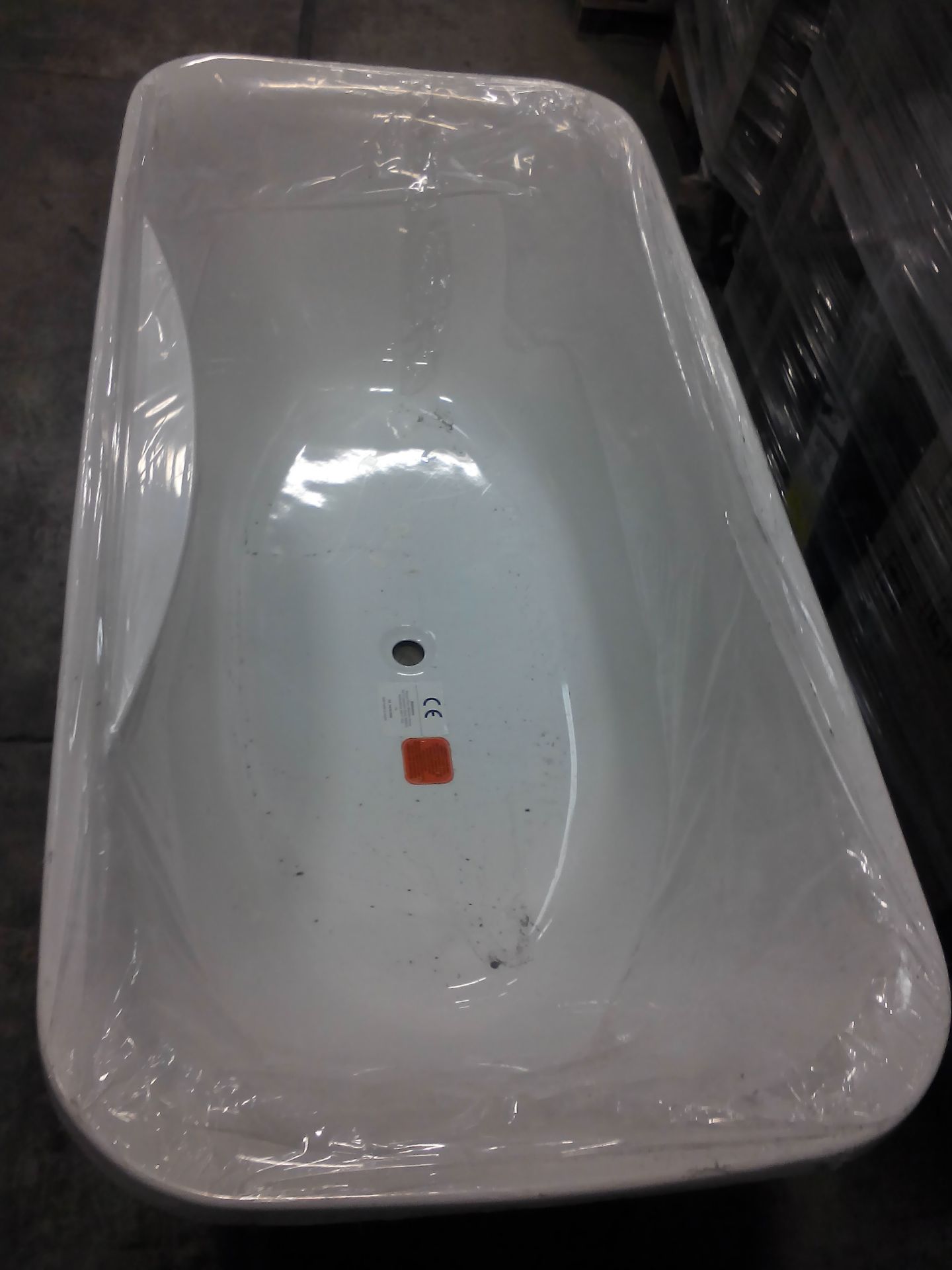 800x820 Large Tulip Double Ended Bath - missing skirt