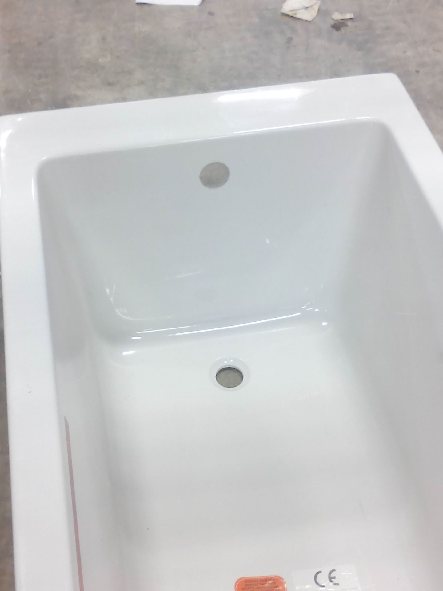 1600x700 singled acrylic bath - Image 4 of 4