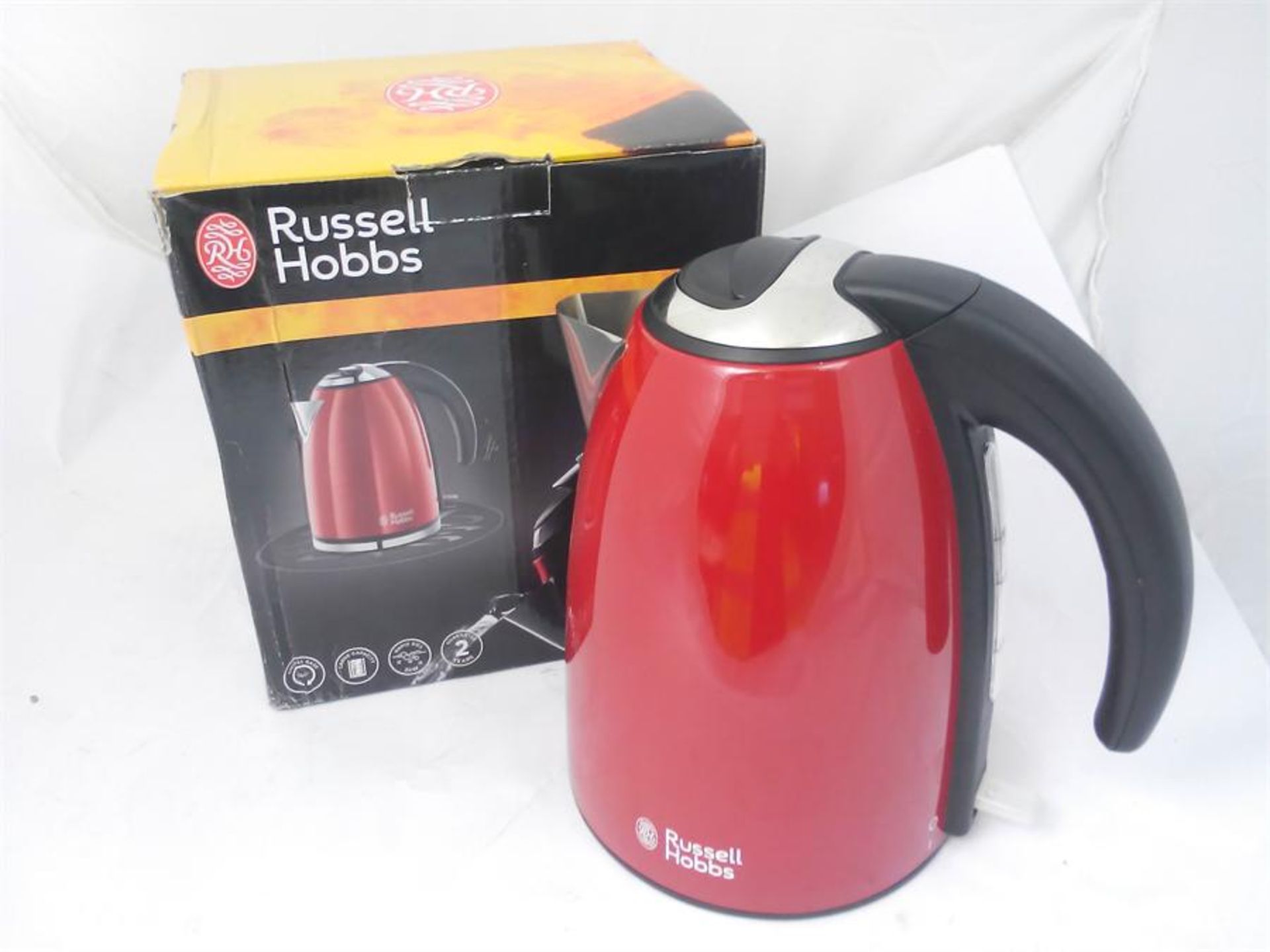 Russell Hobbs - 18941 Kettle - Flame Red - RRP £36 - Image 2 of 2