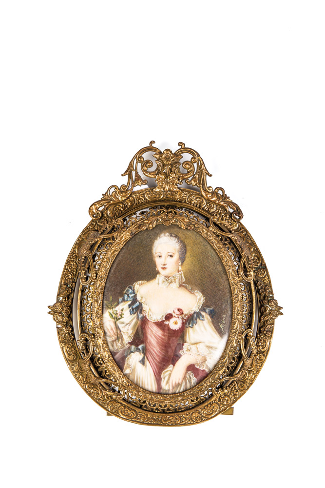 Miniaturmaler "Rene"Wohl Frankreich, Ende 19. Jh. Bildnis einer Rokokodame mit rotem Korsett.