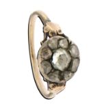 DiamantringMitte 18. Jh. Silber über Rotgold, ca. 2,8 g. Rosettenring, mittig Diamant in Antwerpener