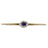 Stabbrosche mit Diamanten und SaphirUm 1900 585-er Rotgold, ca. 3,9 g. Mittig Rosette mit antik-