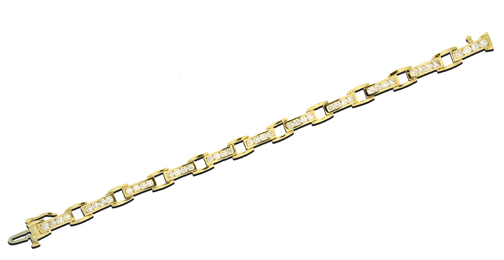 Goldarmband mit Diamanten585-er Gelbgold, ca. 18 g. Gewölbte, rechteckige Armbandglieder und