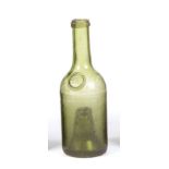 Apothekenflasche mit SiegelFrankreich, 19. Jh. Olivfarbenes Glas. Zylindrische Wandung mit sehr