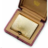 An 18ct gold vanity case, Cartier