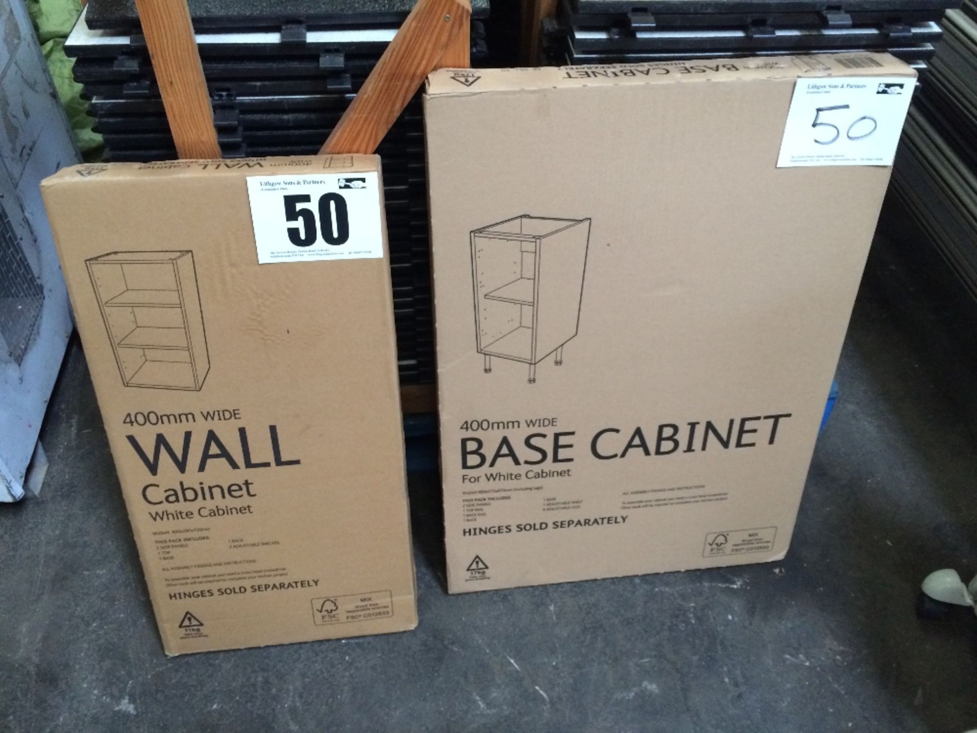 B&Q 400mm wide base cabinet (for white cabinet), 400mm x 570mm x 870mm (including legs) (boxed)