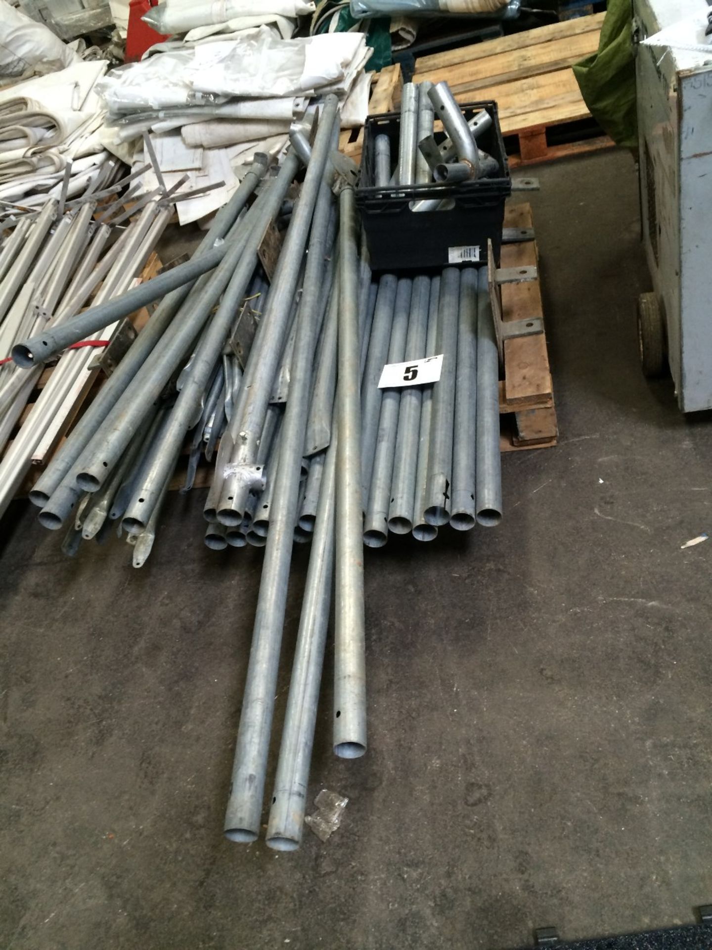 Pallet spare premium marquee galvanised tubular steel marquee framework and connectors, associated