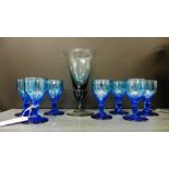 A set of seven Art Deco style blue drinking glasses together with another taller (8)