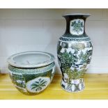 A Famille Verte baluster vase and jardiniere plant pot, tallest 35cm, (2)