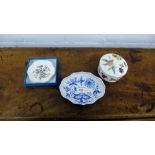 A Meissen blue onion patterned scalloped edge dish together with a Royal Worcester Arden pattern jar