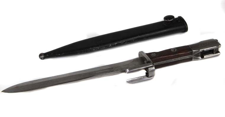Militaria - Belgian FN FAL bayonet and scabbard, manufactured in Belgium by FN for the FN FAL 7.62