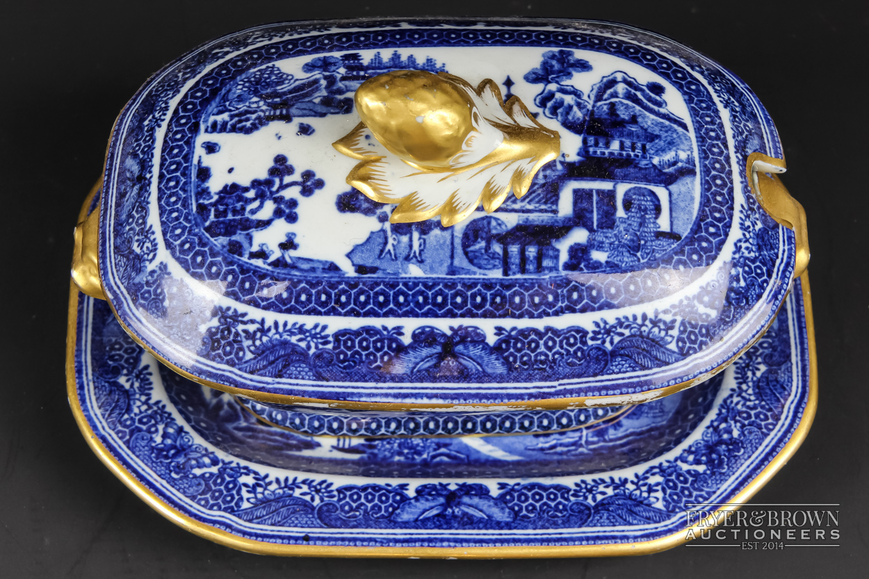 A Copeland Spode blue & white printed small tureen & cover with stand, decorated in New Bridge or - Image 2 of 4