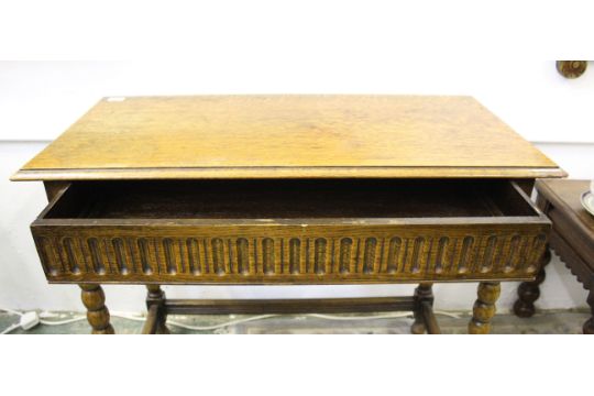 An early 20thC oak side table with single drawer on bobbin turned legs, 92 x 45.5 x 74cm with - Image 5 of 7