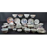 Various items of Chinese export tea wares, includes tea bowls, saucers and waste bowls, including