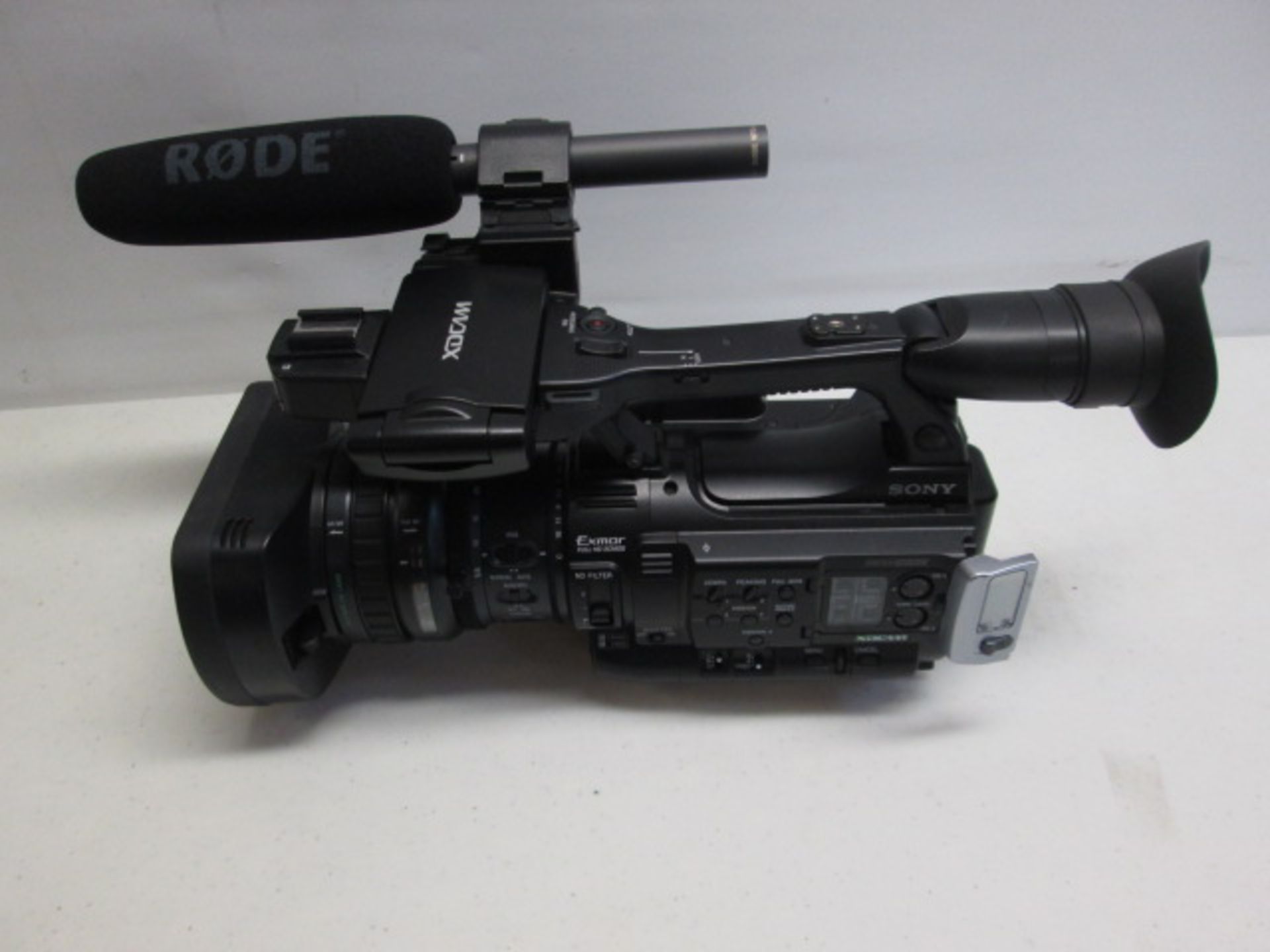 Sony PMW-200 XD Cam, Professional Exmor Full HD Video Camera. Comes with Rode NTG2 Microphone, BPU30 - Image 7 of 8