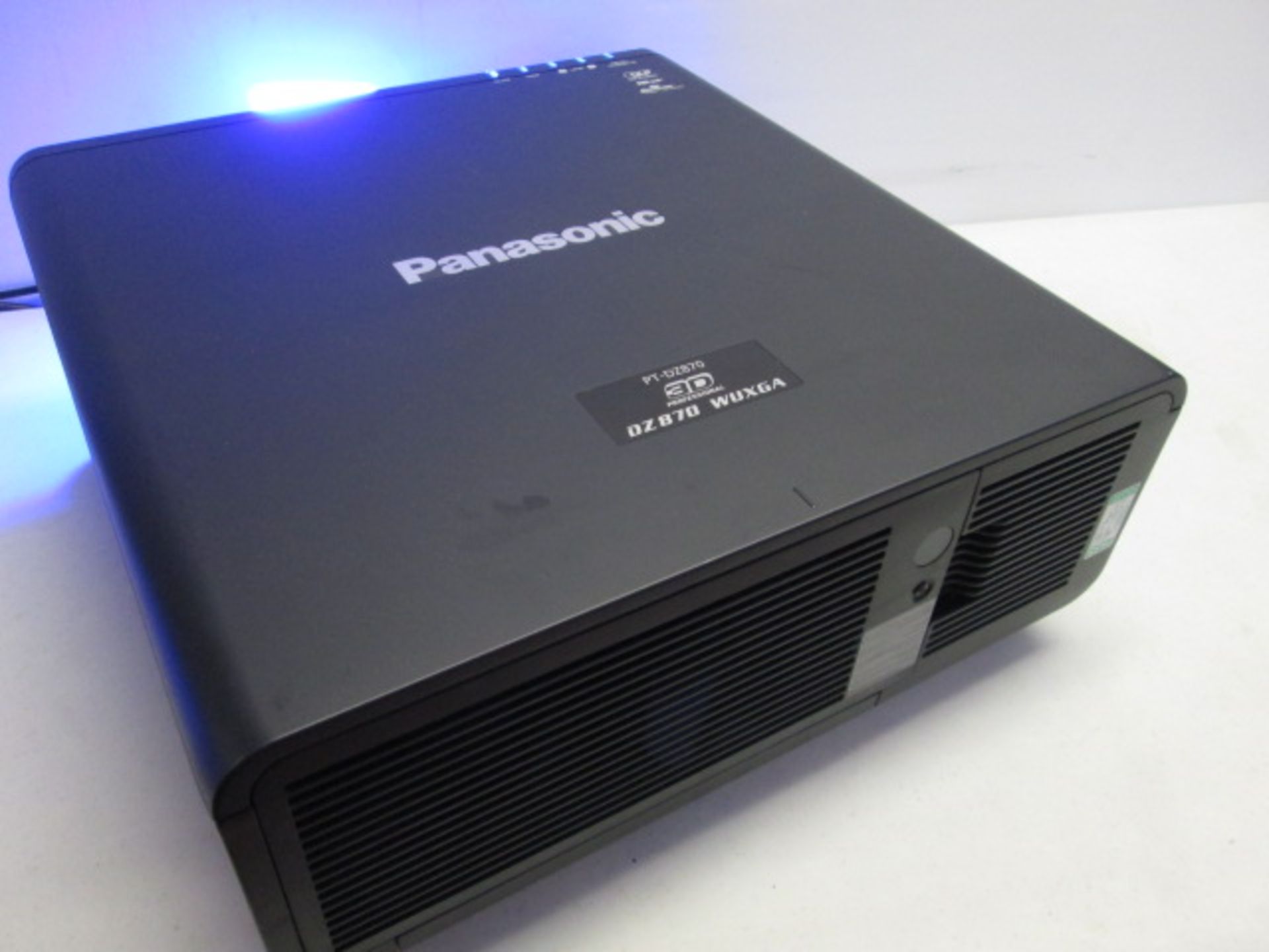 Panasonic PT-DZ870 8500 Lumens 1-Chip DLP Projector, Powered Zoom Lens , WXGA 1920x1200 - Image 4 of 7