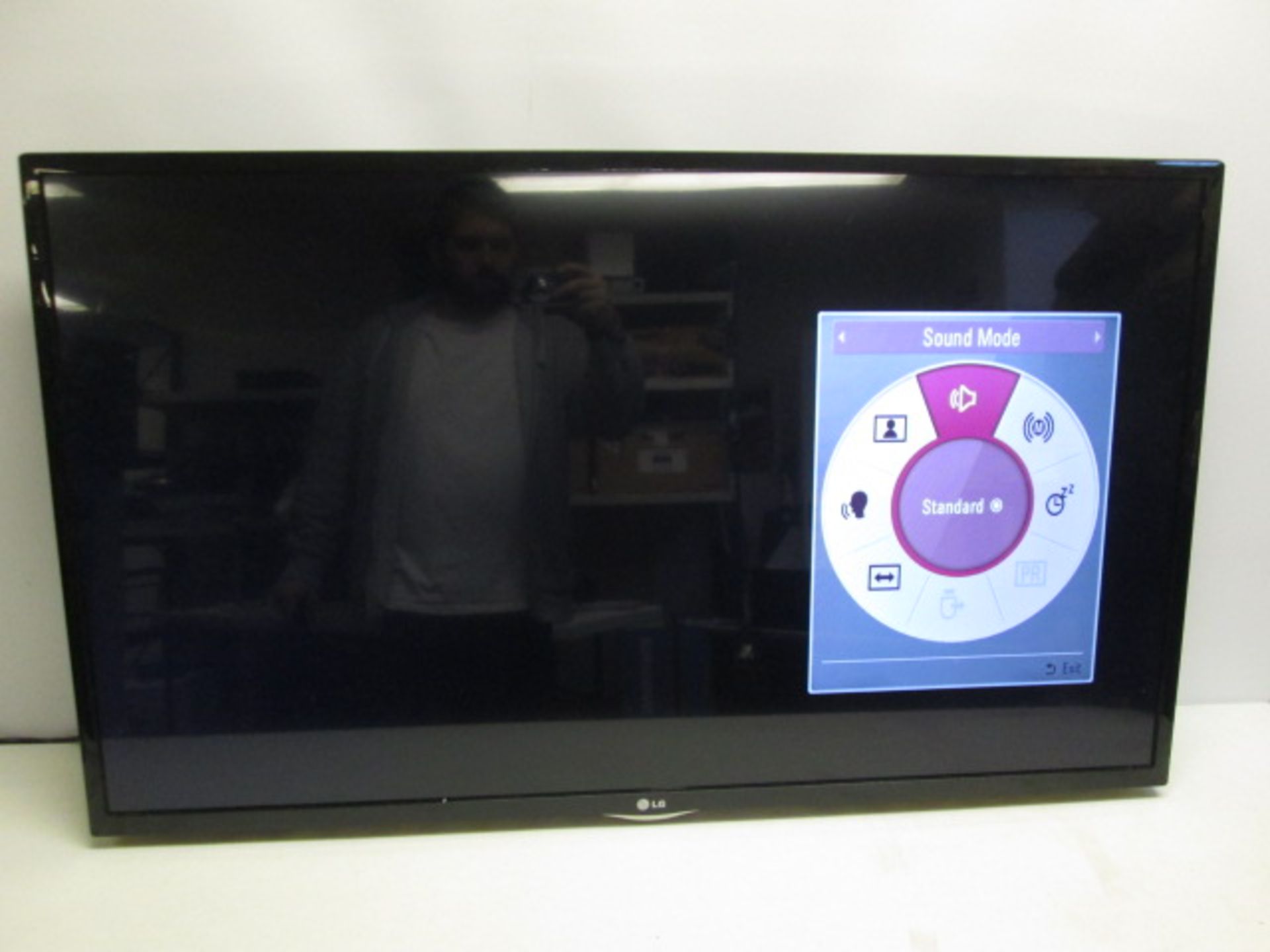 LG 47" LED Flat screen TV, Model LN549C. Comes with Stand & Remote. - Image 2 of 3