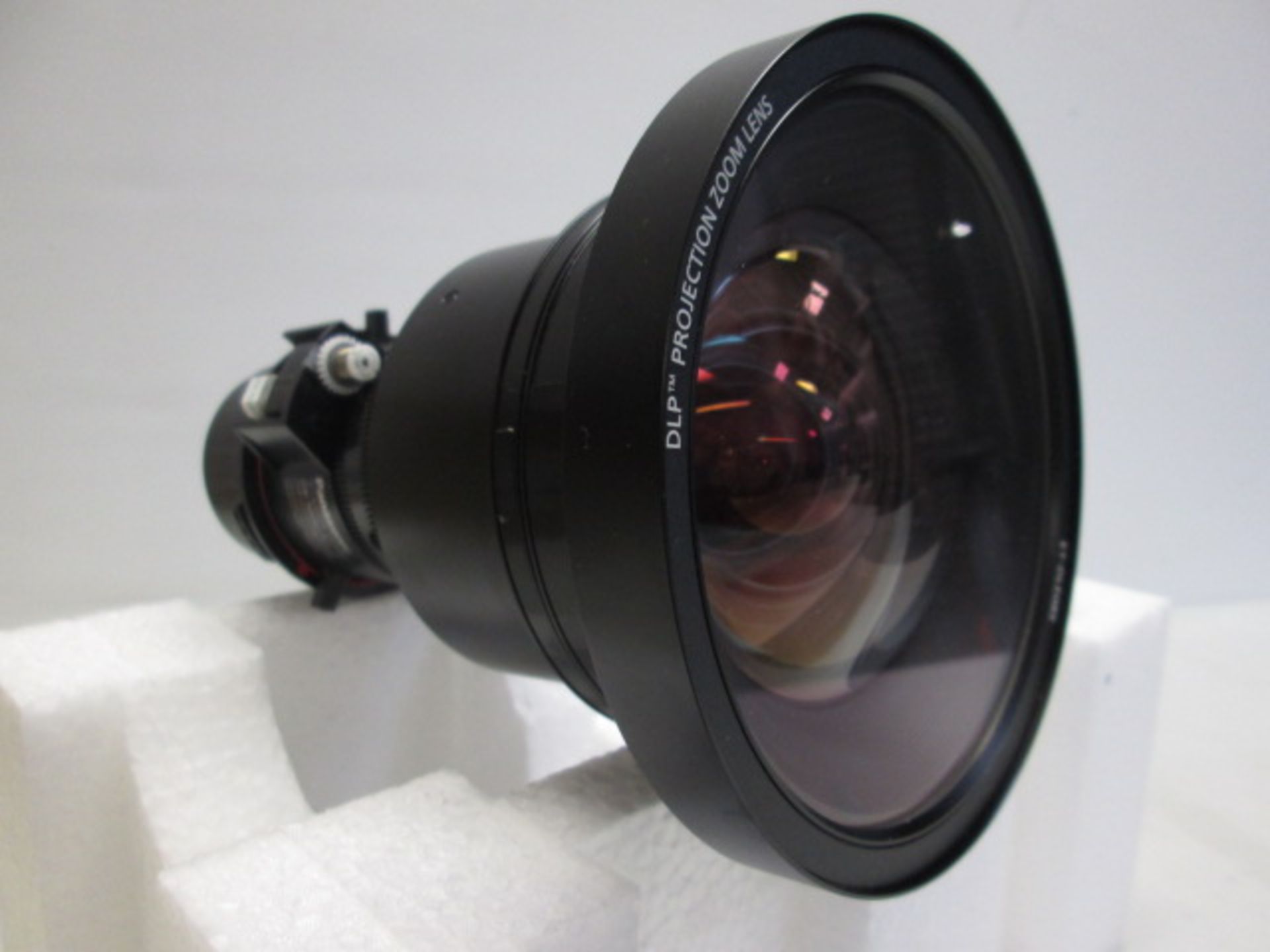 Panasonic ET-DLE085 Zoom Lens (For use with DZ870 Series Projector) Supplied New in 2013 at an - Image 4 of 5