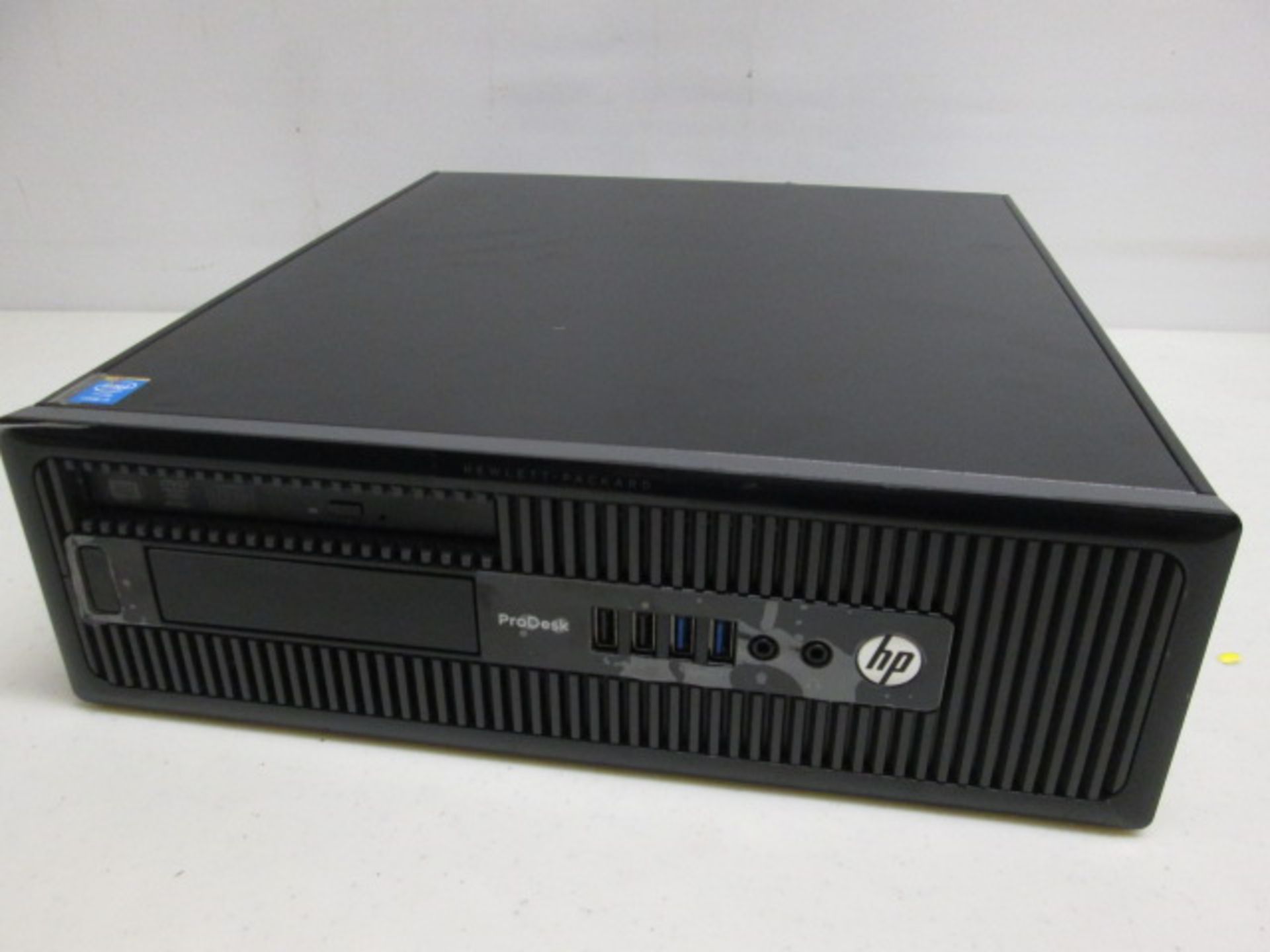 HP Pro Desk 400 G1 SFF. Running Windows 7 Professional, Intel Core i5-4570, CPU@3.2Ghz, 12GB RAM,