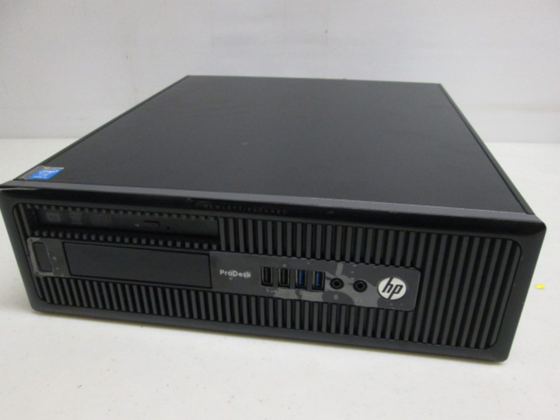 HP Pro Desk 400 G1 SFF. Running Windows 7 Professional, Intel Core i5-4570, CPU@3.2Ghz, 12GB RAM,