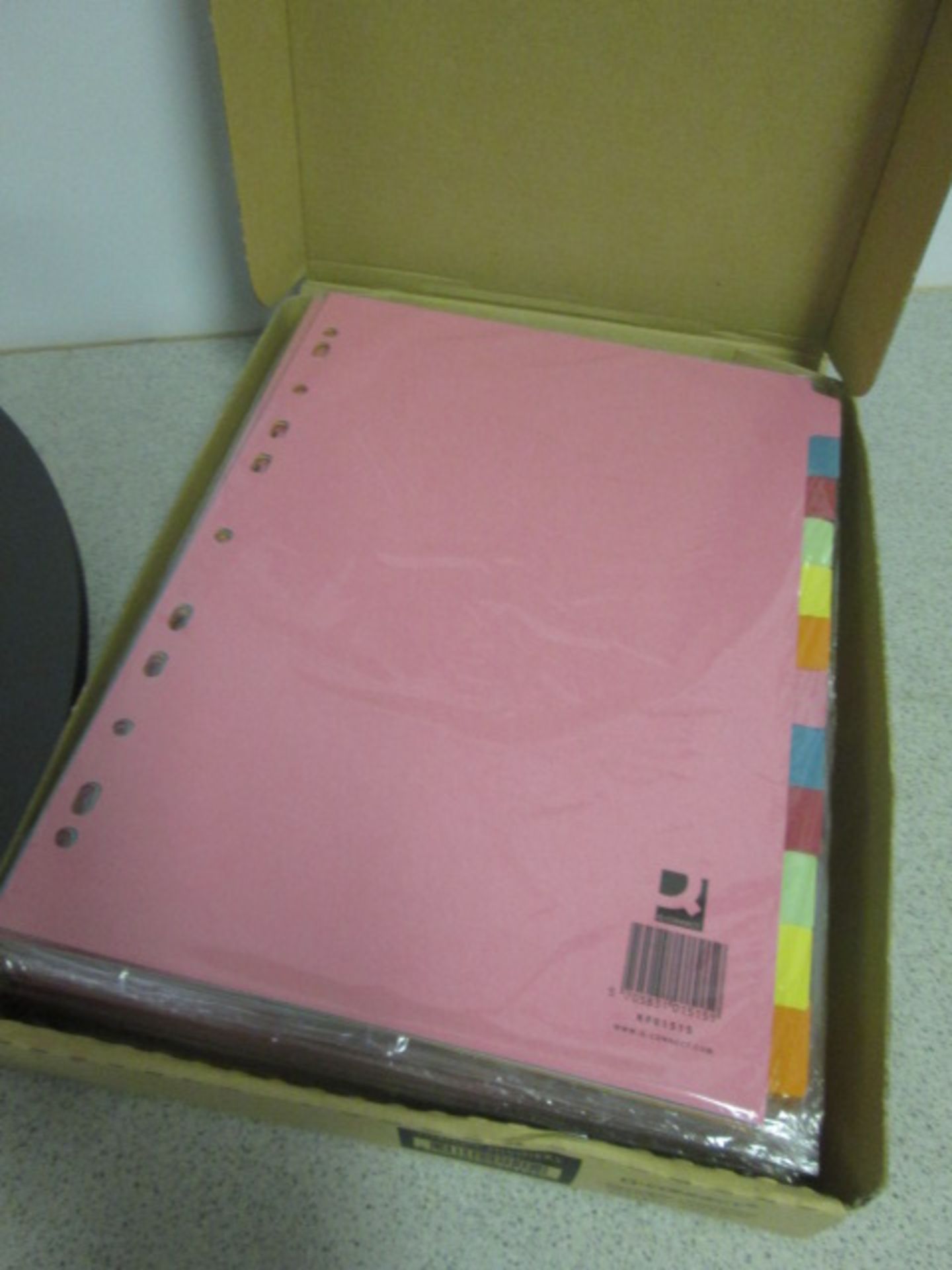 Unibind U325 Document Binder. Comes with 3 Boxes of Unibind Consumables and 1 Box of Q Connect - Image 4 of 6