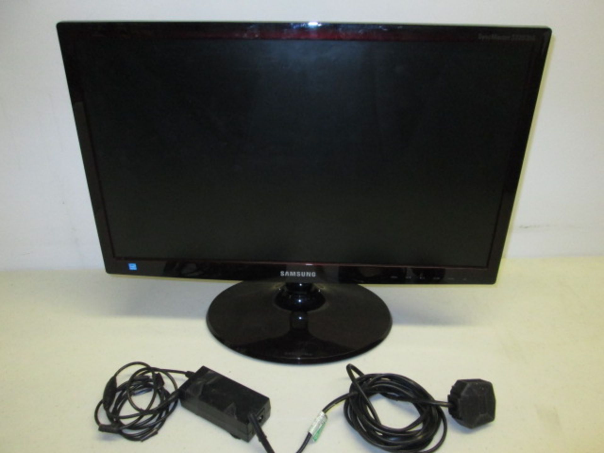 Samsung Synmaster S22B350 Full HD, LED LCD 21.5" Widescreen Monitor. HDMI Compatible, Comes with