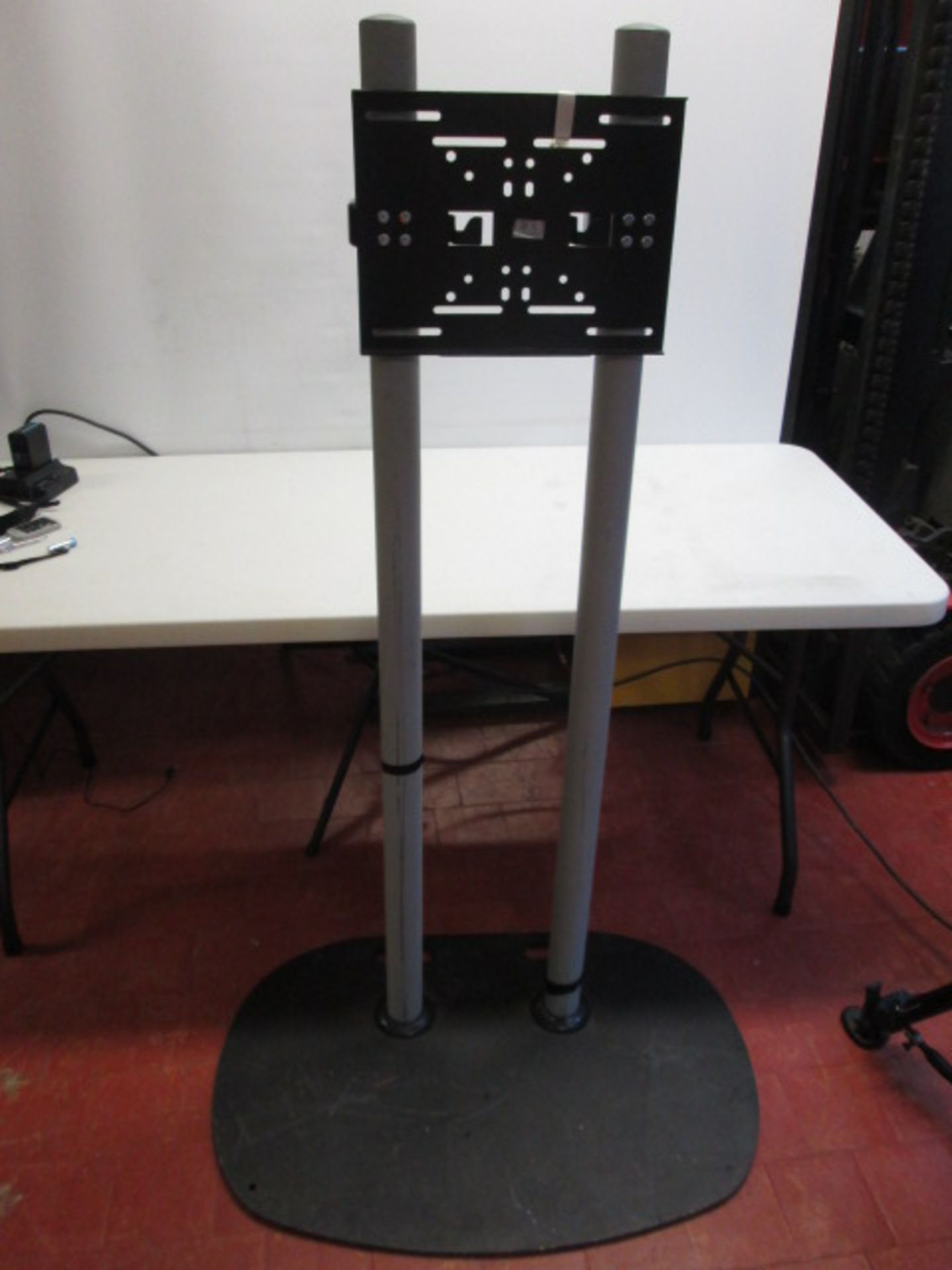 B-Tech Audio, Video Mount, 5ft Adjustable Height with TV Bracket Fixed. Max Cap 70kg/154lbs. Comes