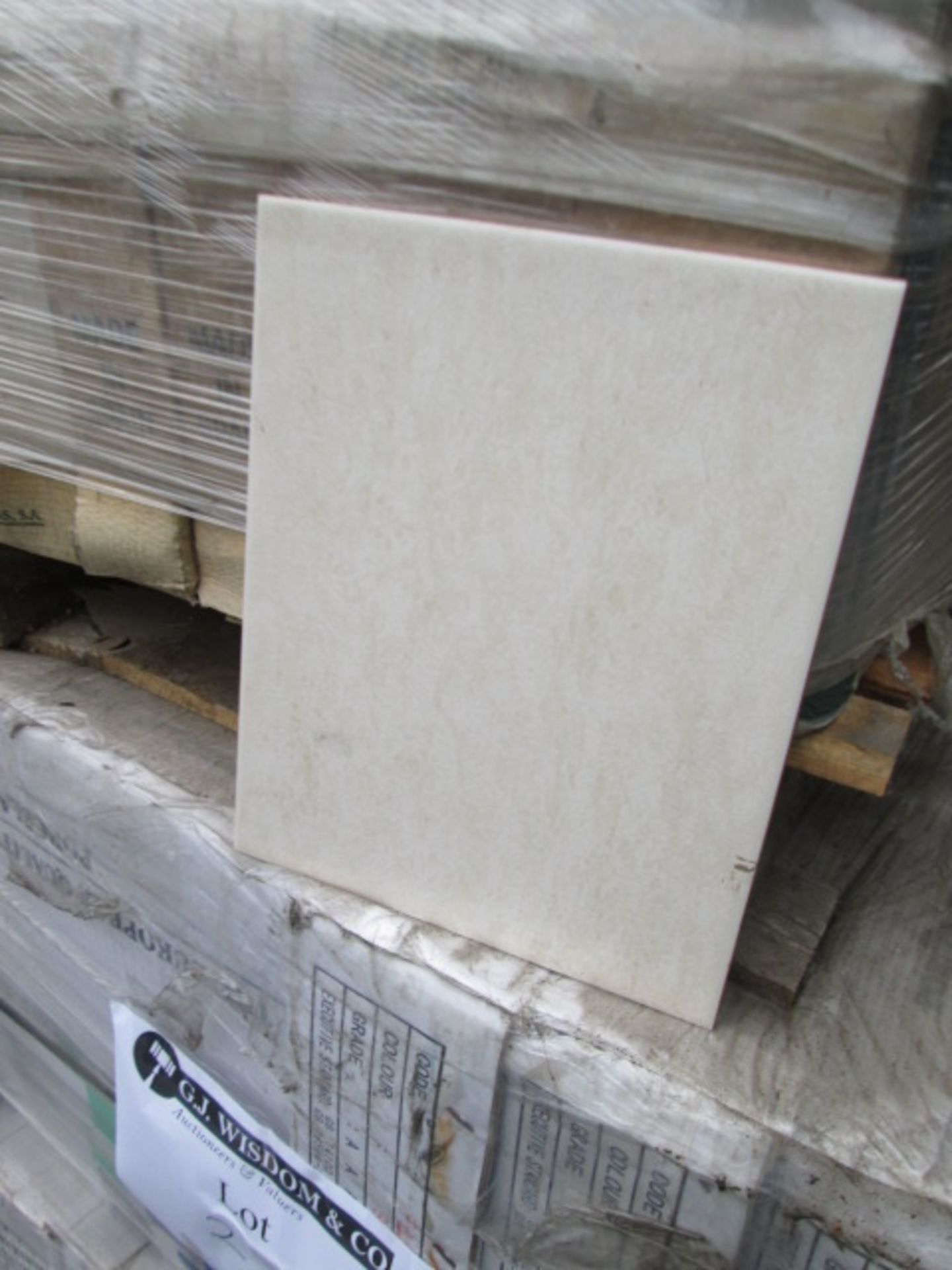 Pallet Containing - Lucena Ceramica 200mm x 250mm Ceramic Tiles. Beige(As Pictured). Total of 50 - Image 2 of 3